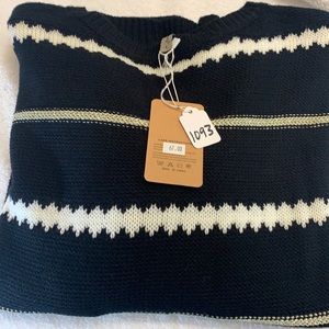 NWT E PRETTY SWEATER SIZE L